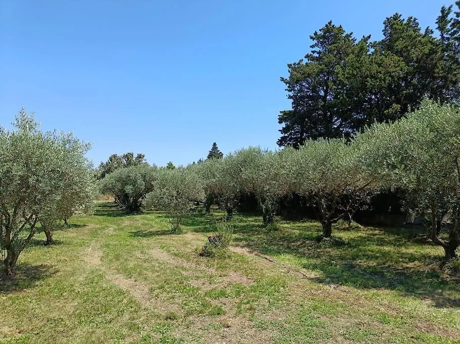 Holiday home Veritable Maison De Campagne Nouvellement Renovee Au Pied Du Luberon Cheval-Blanc France