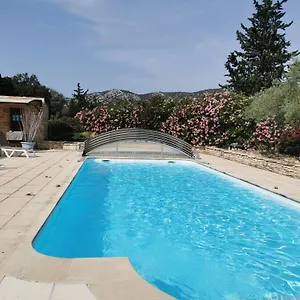 Peaceful Mas Provencal 'mas Du Sucre' With Large Pool Cheval-Blanc